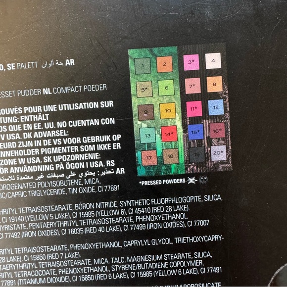 Makeup Revolution DC Poison Ivy & Harley Quinn Eyeshadow Pallette & Lip Kits - Picture 3 of 16